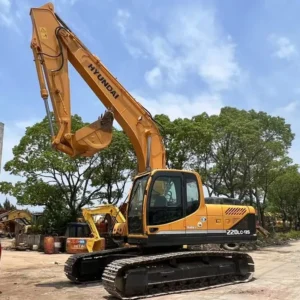 22 ton hyundai 220lc 9s použité pásové rypadlo banner 1