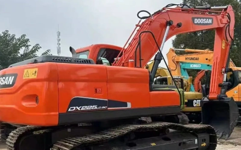 22T Gebruikte Doosan DX225LC9C Graafmachine