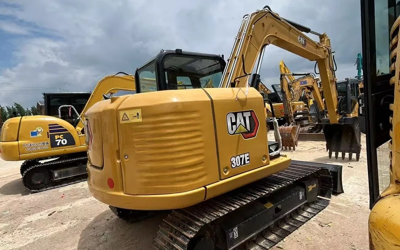 Máquina excavadora usada CAT 307E
