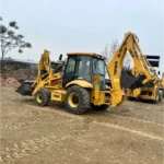 Kompaktní rypadlonakladač 4x4 jcb 3cx s motorem kubota cummins banner 2