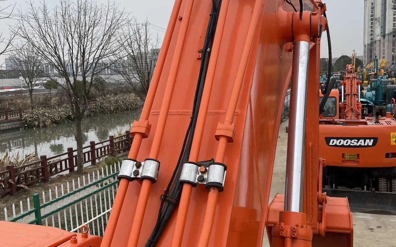Doosan DH300LC 30ton Used Crawler Excavator