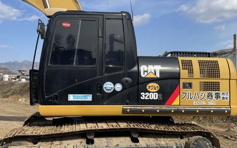 Escavatore Caterpillar Cat320d2 usato ad alte prestazioni