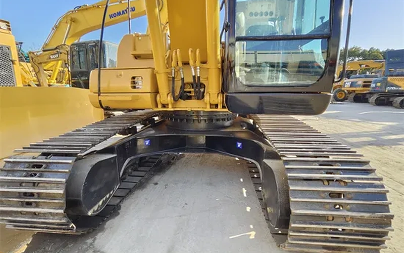 Japani Alkuperäinen Caterpillar CAT 320d2 käytetty kaivinkone