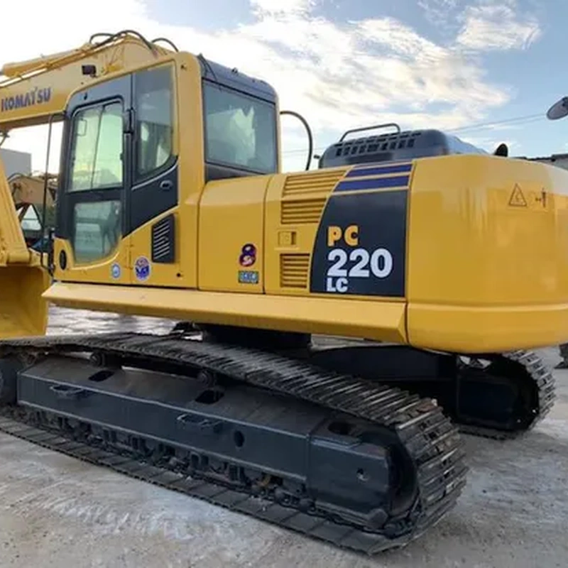 komatsu pc220 8 hydraulic crawler excavator banner 1 escavatore cingolato idraulico komatsu pc220 8 banner 1
