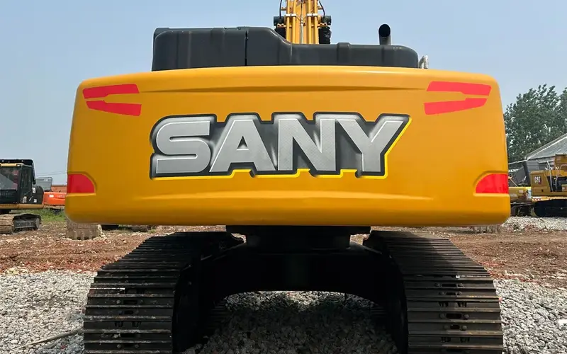 حفارة مستعملة منخفضة السعر ساني SY215C 21T ساني 21T