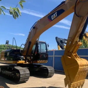 used cat 320d crawler excavator banner 2