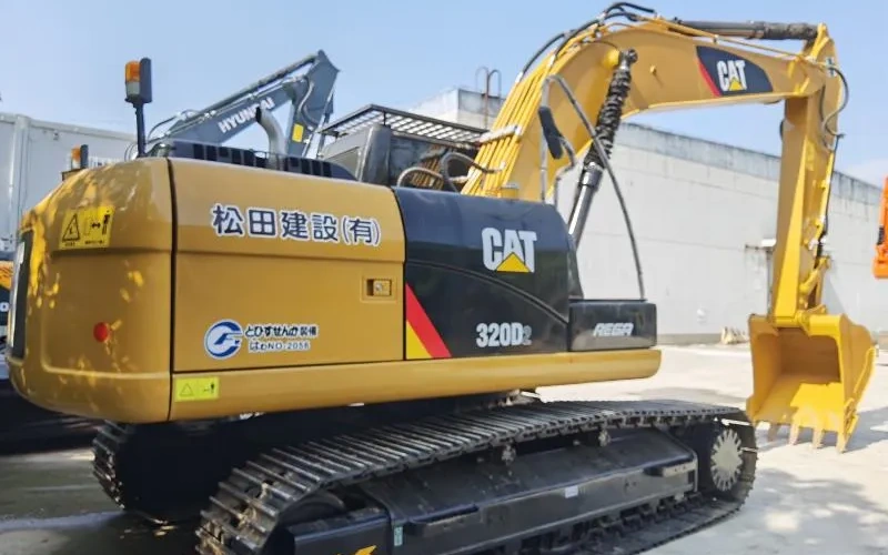 Begagnad Caterpillar 320D 20-tons bandgrävmaskin