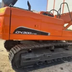 brugt doosan dx300lc gravemaskine på larvebånd banner 4