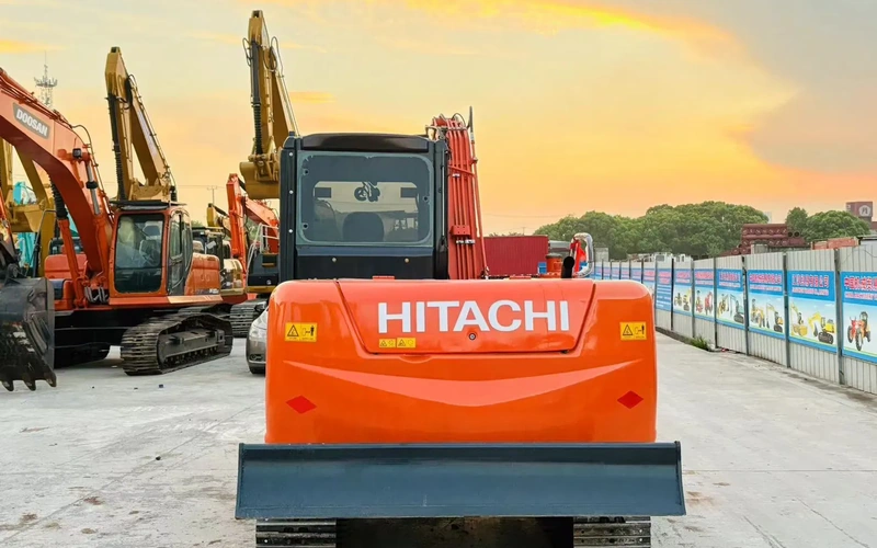 حفارة هيتاشي ZX70 الهيدروليكية المستعملة