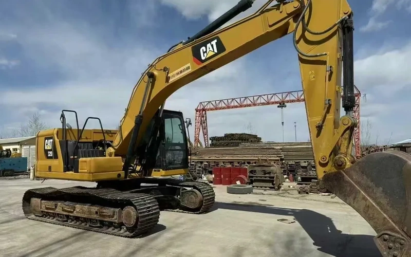 حفارة زاحفة هيدروليكية مجنزرة مستعملة 20T