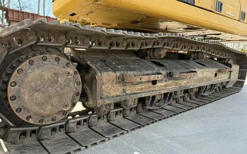 حفارة زاحفة هيدروليكية مجنزرة مستعملة 20T