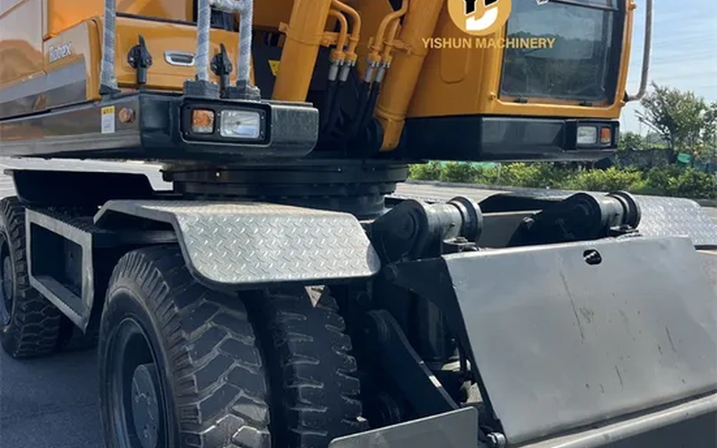 Used Hyundai R210 Hydraulic Wheel Excavator