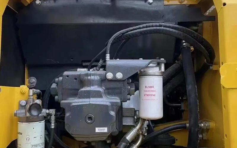 Used Komatsu Hydraulic 11 to 20 Tons Excavators