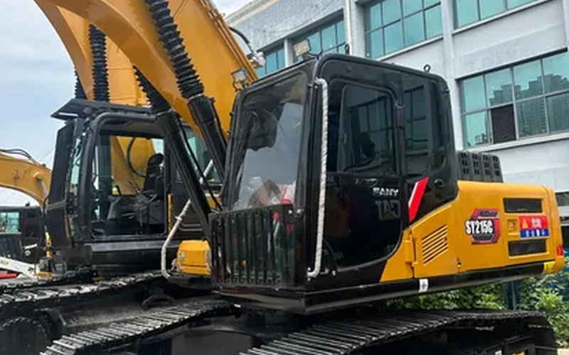 Brugt SANY SY215C 21.5T gravemaskine på bælter